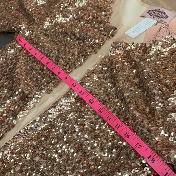 NWT Oliver Gold Sequin Topper. MP Holiday Sparkle! - Picture 9 of 11
